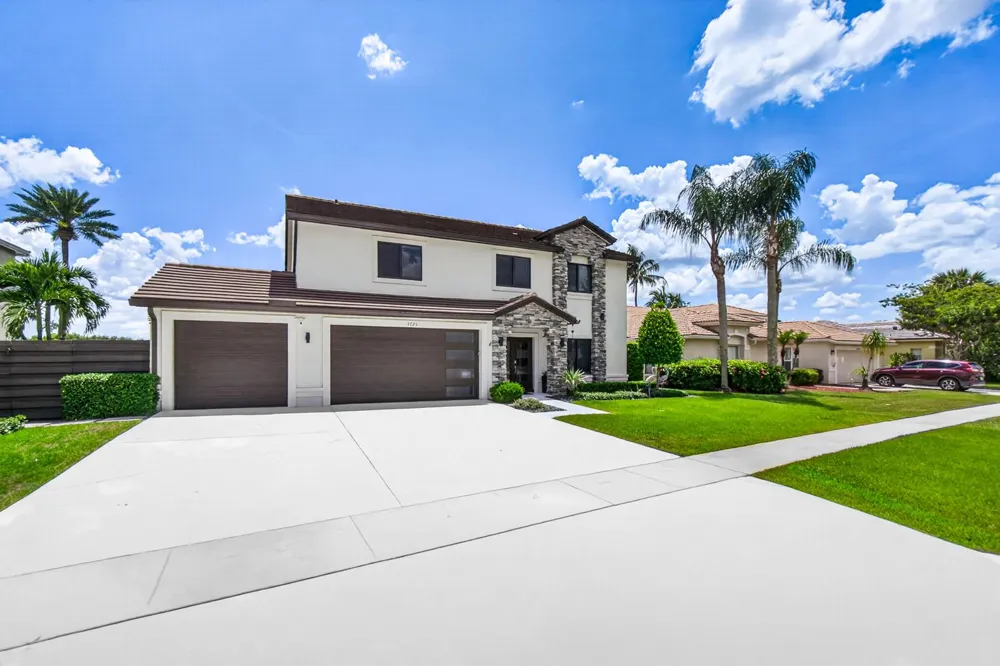 3725 CYPRESS LAKE DRIVE Lake Worth, FL 33467