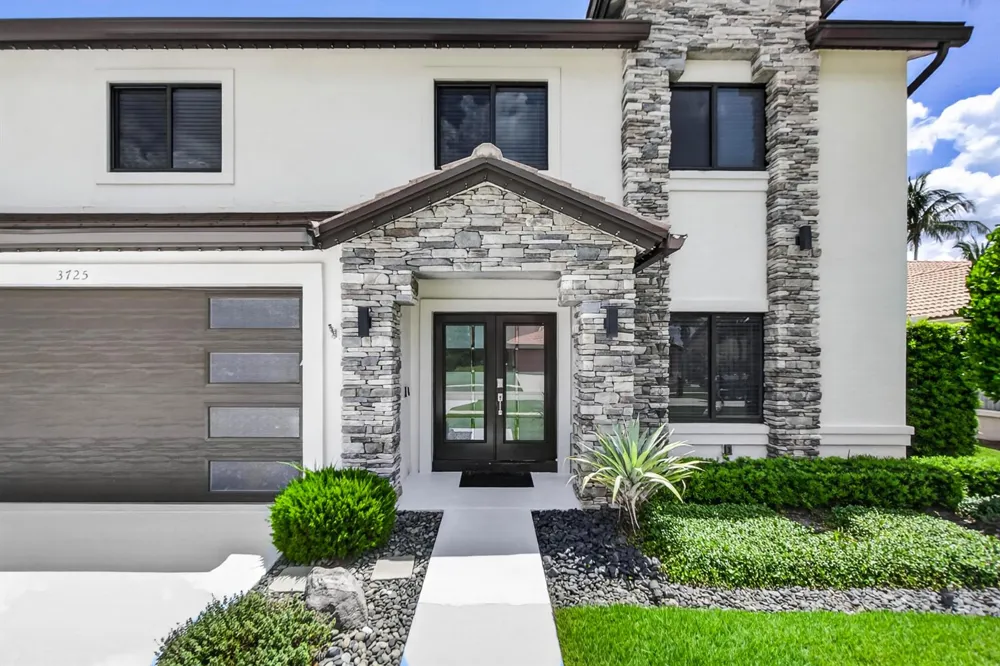 3725 CYPRESS LAKE DRIVE Lake Worth, FL 33467