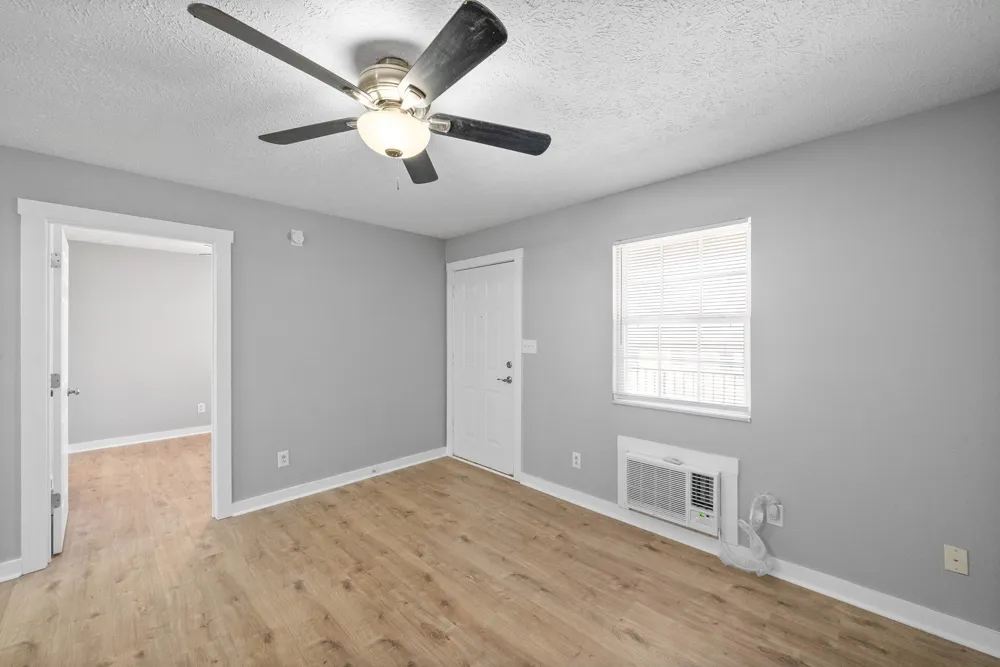 765 Robb Ave #7 Clarksville, TN 37040