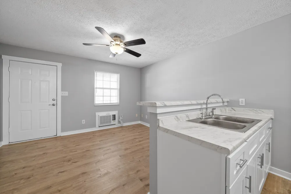 765 Robb Ave #7 Clarksville, TN 37040