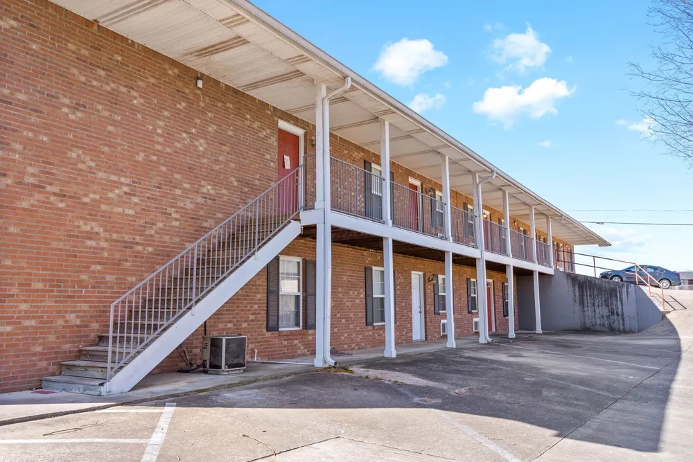765 Robb Ave #7 Clarksville, TN 37040