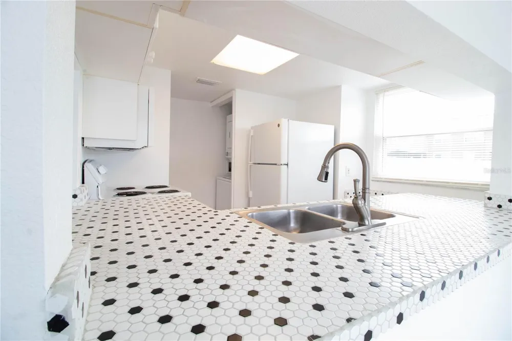 275 MANGO DRIVE #A Davenport, FL 33897