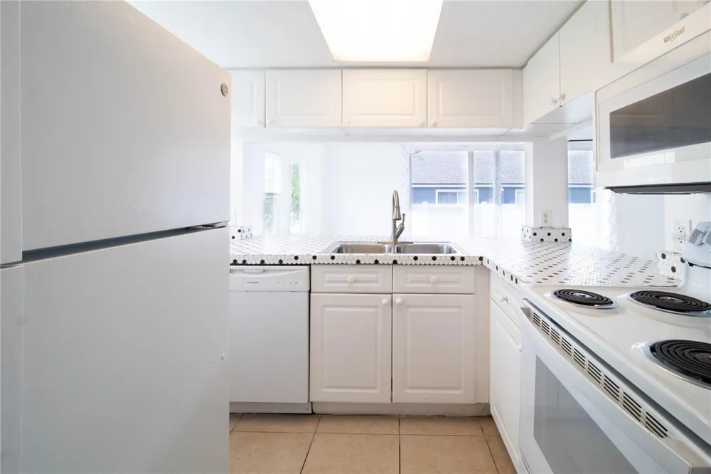 275 MANGO DRIVE #A Davenport, FL 33897