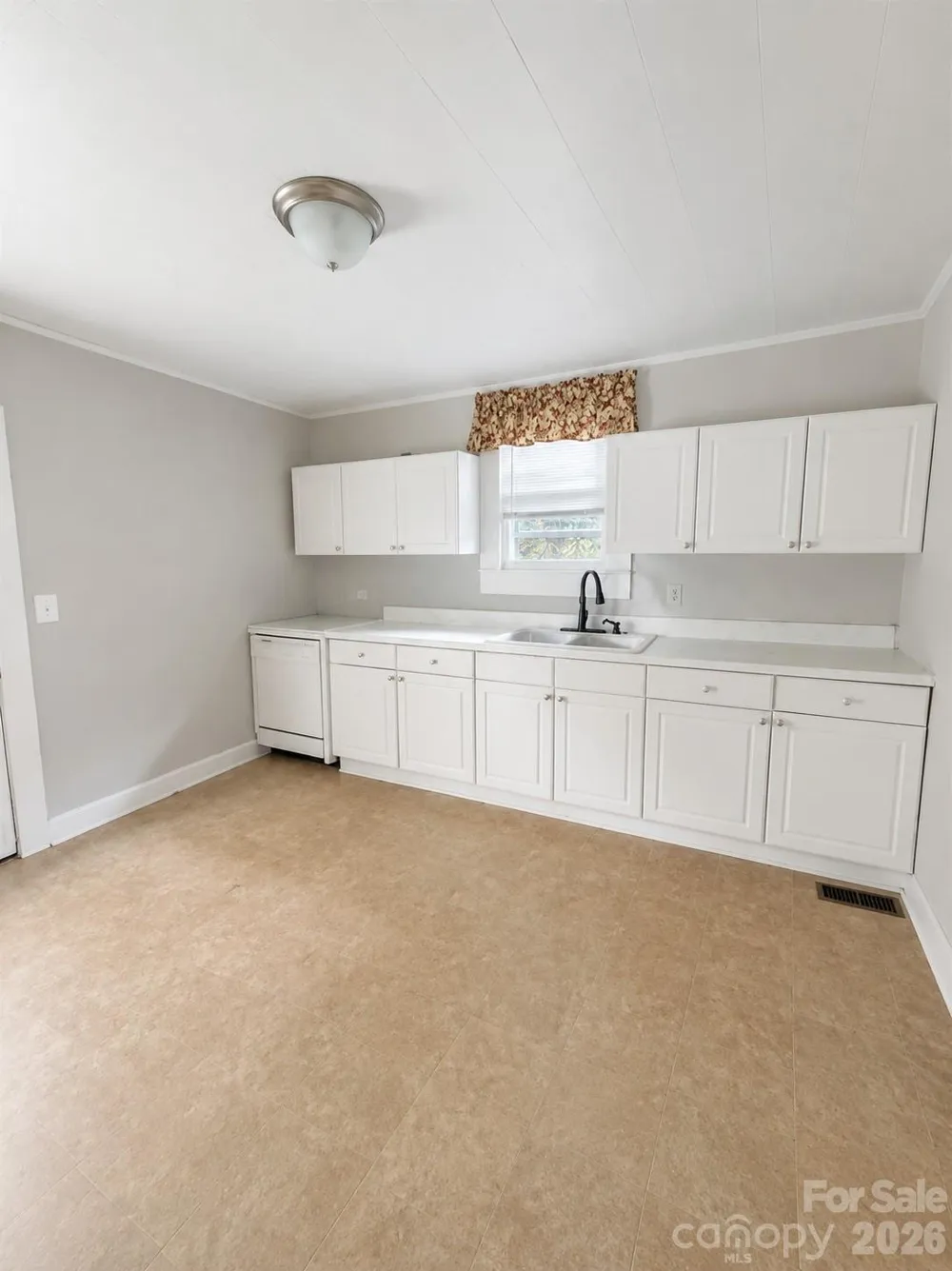 77 Archer Street Granite Falls, NC 28630