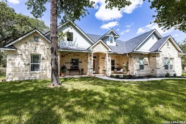128 CHUCKWAGON DR La Vernia, TX 78121