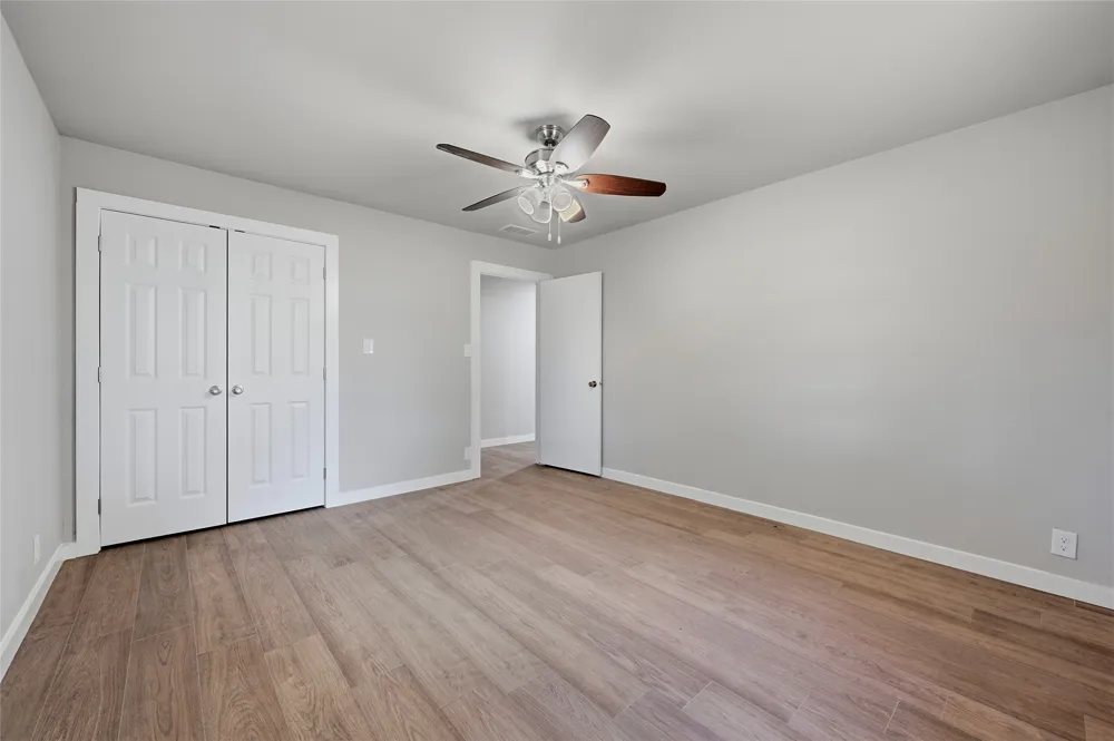 16082 US Highway 377 Whitesboro, TX 76273