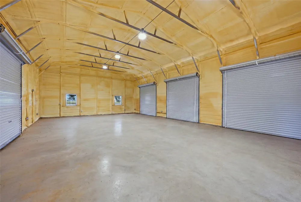 16082 US Highway 377 Whitesboro, TX 76273