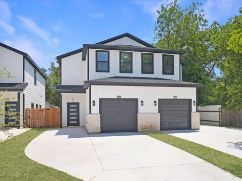 826 Stamps Avenue