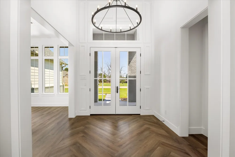 2180 Middlewood Circle Granbury, TX 76049