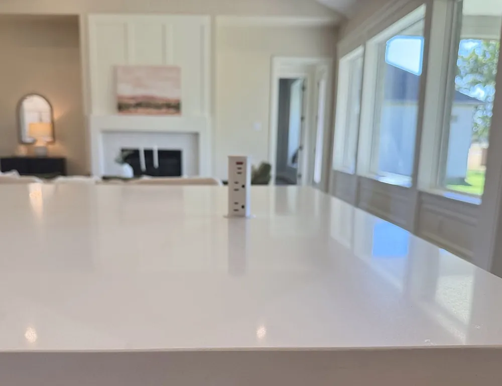 2180 Middlewood Circle Granbury, TX 76049