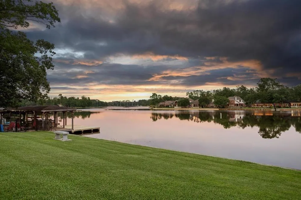 W Wildwood Drive Village Mills, TX 77663