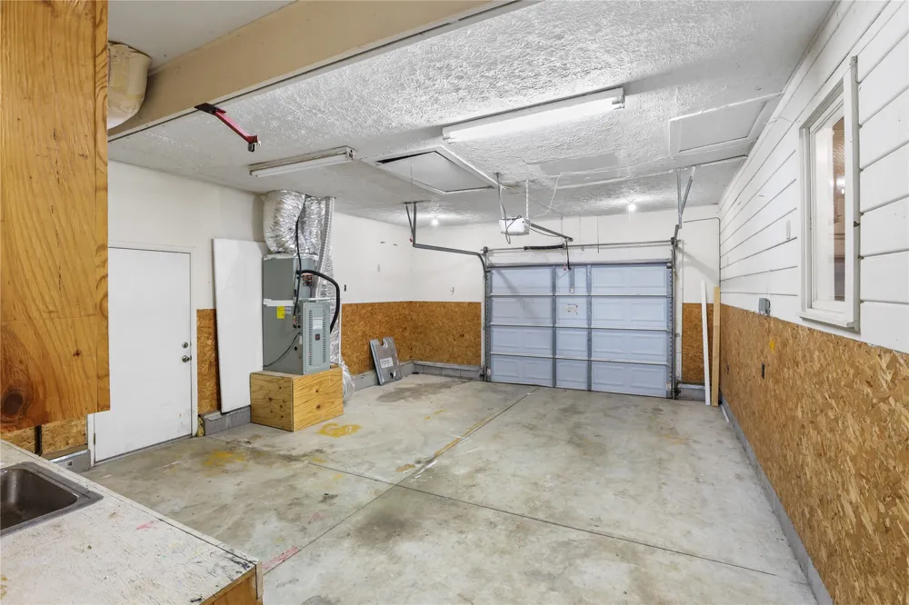 901 SE 1st Pryor, OK 74361