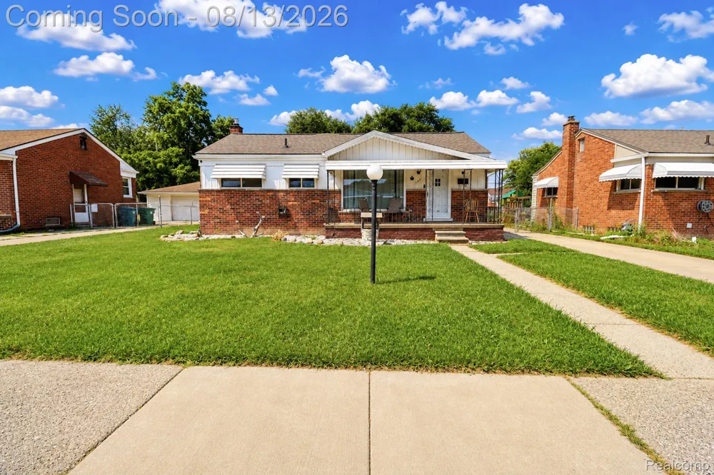 141 Lathers Street Garden City City, MI 48135