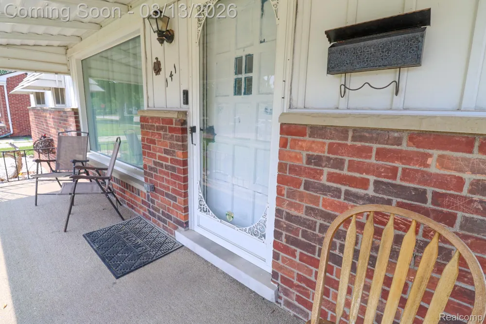 141 Lathers Street Garden City City, MI 48135