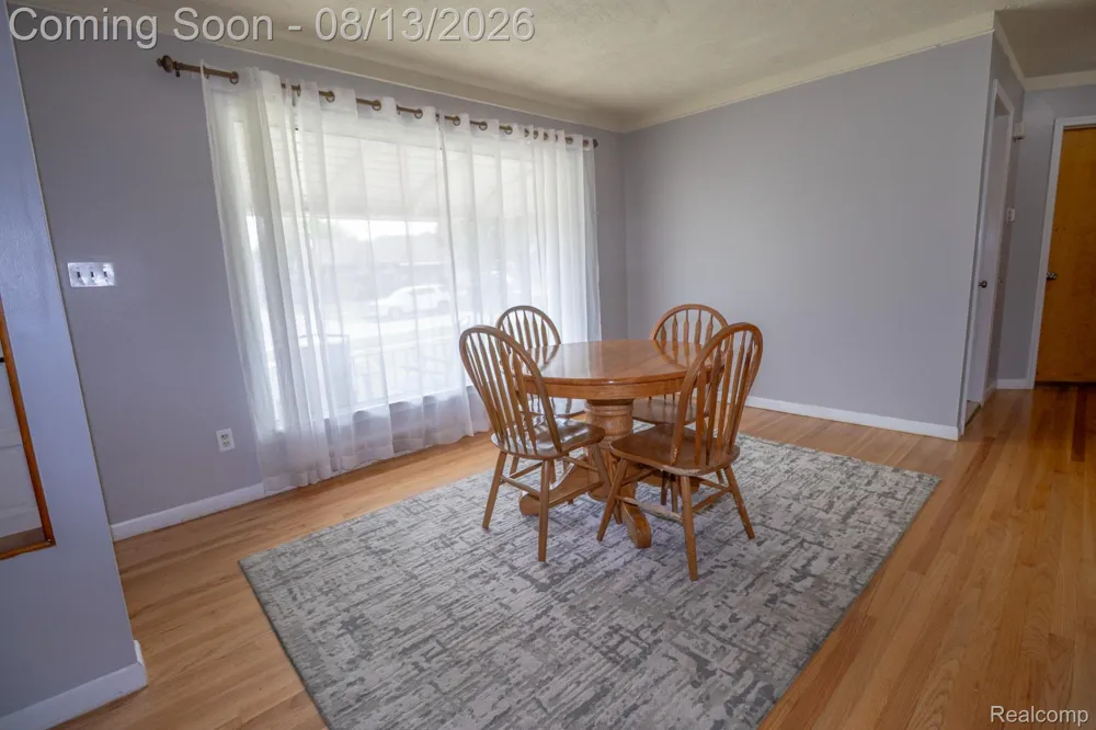 141 Lathers Street Garden City City, MI 48135