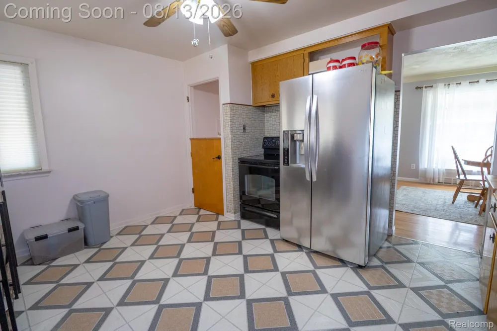 141 Lathers Street Garden City City, MI 48135
