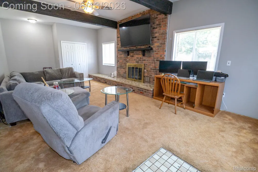 141 Lathers Street Garden City City, MI 48135