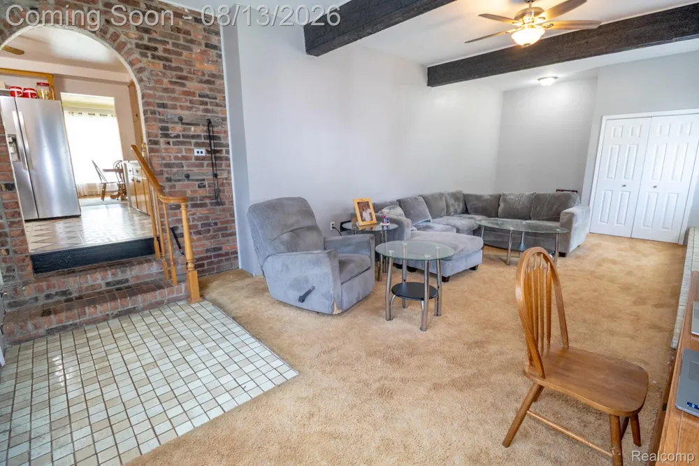 141 Lathers Street Garden City City, MI 48135