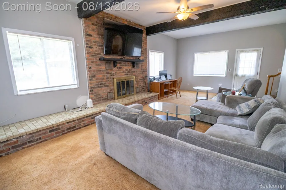 141 Lathers Street Garden City City, MI 48135