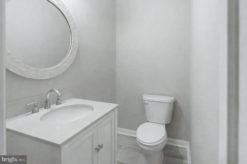 2810 SUFFOLK AVENUE Baltimore, MD 21215