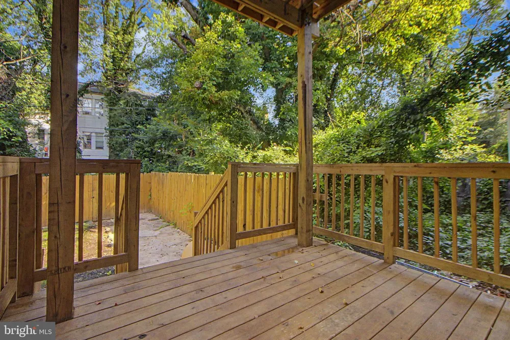 2810 SUFFOLK AVENUE Baltimore, MD 21215