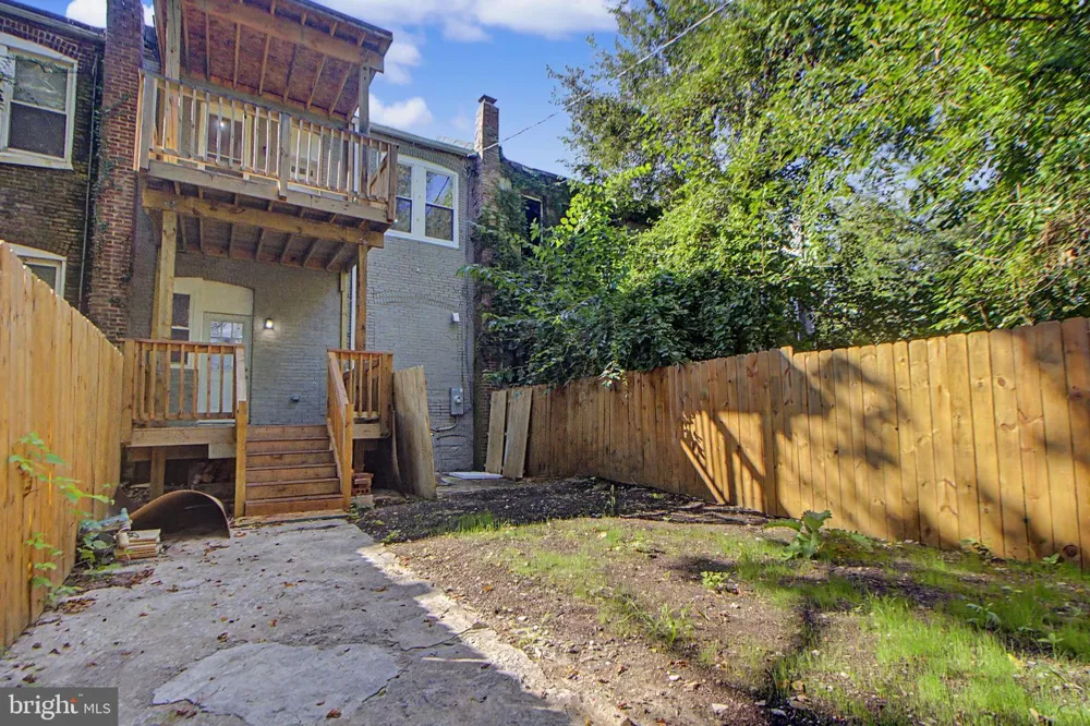 2810 SUFFOLK AVENUE Baltimore, MD 21215