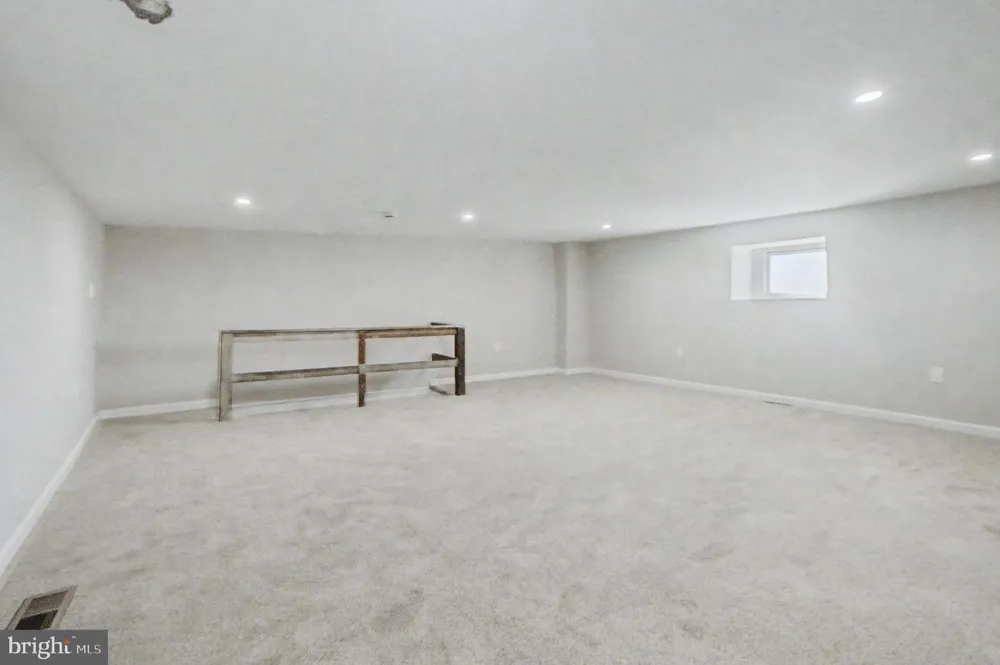 2810 SUFFOLK AVENUE Baltimore, MD 21215