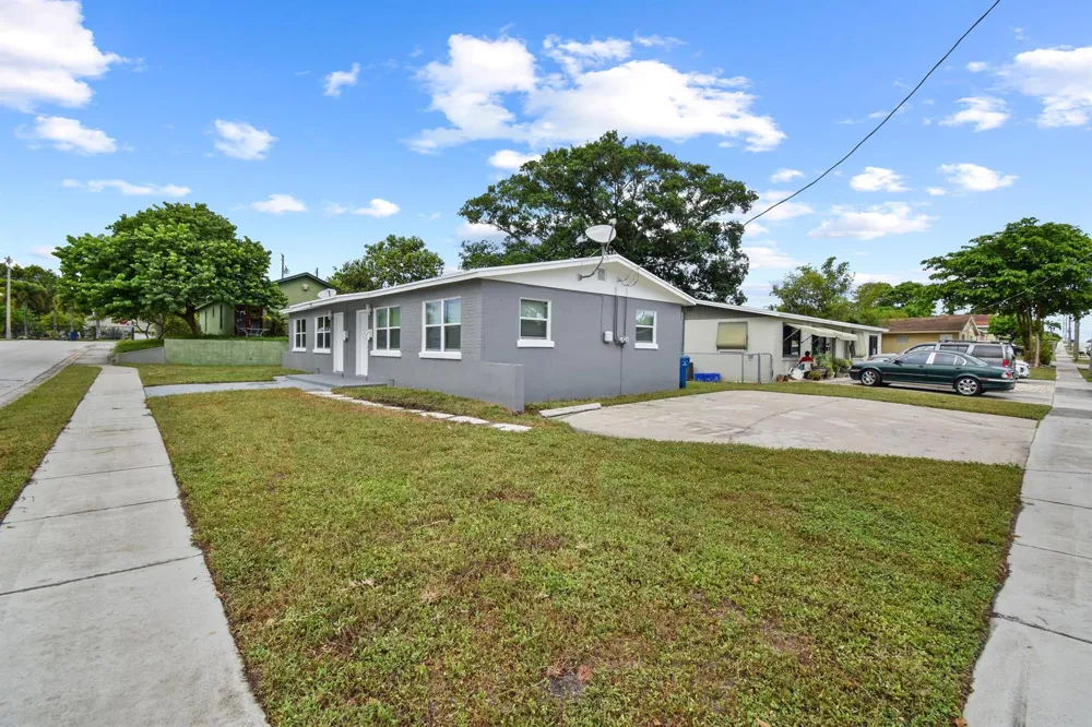 968 W 9TH STREET #A1 Riviera Beach, FL 33404