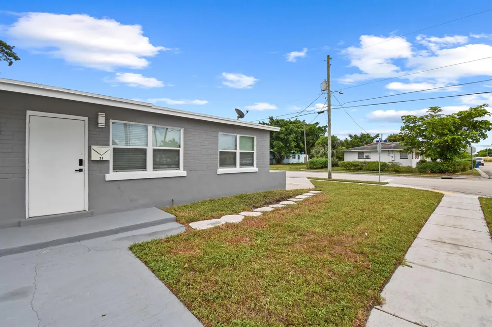 968 W 9TH STREET #A1 Riviera Beach, FL 33404