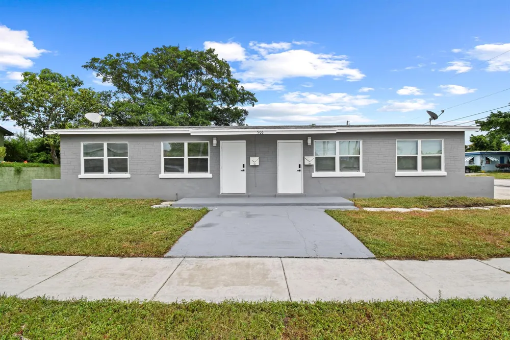 968 W 9TH STREET #A1 Riviera Beach, FL 33404