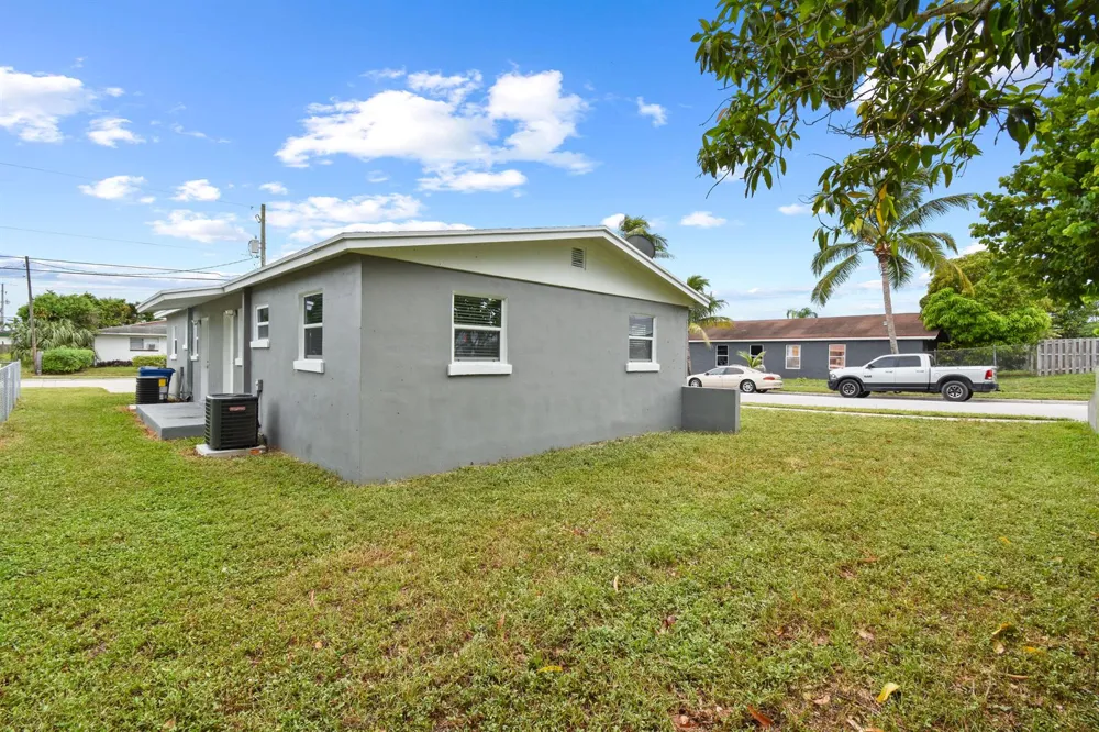 968 W 9TH STREET #A1 Riviera Beach, FL 33404