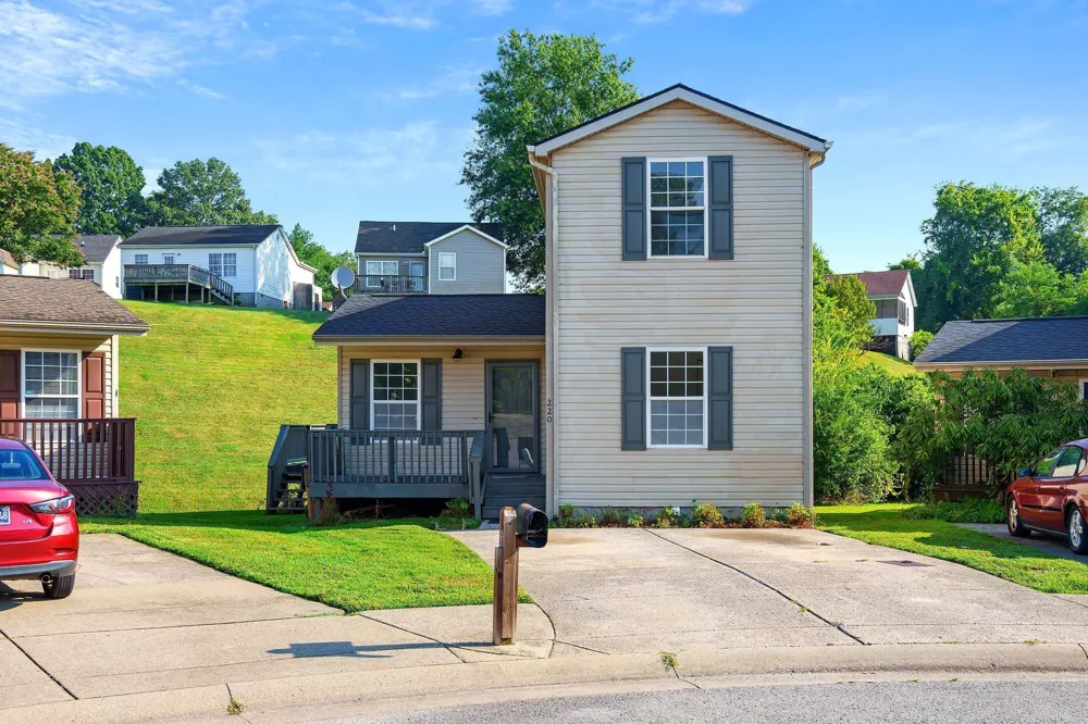 220 Brittany Park Cir Antioch, TN 37013