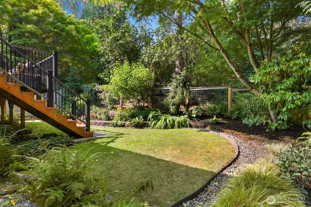 9559 45th Avenue NE Seattle, WA 98115