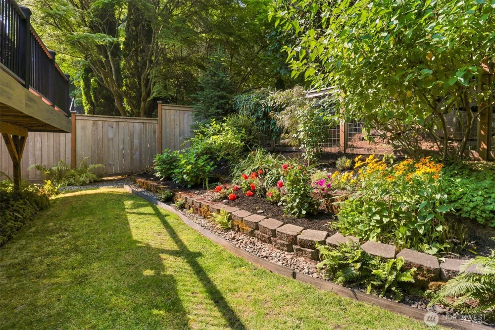 9559 45th Avenue NE Seattle, WA 98115