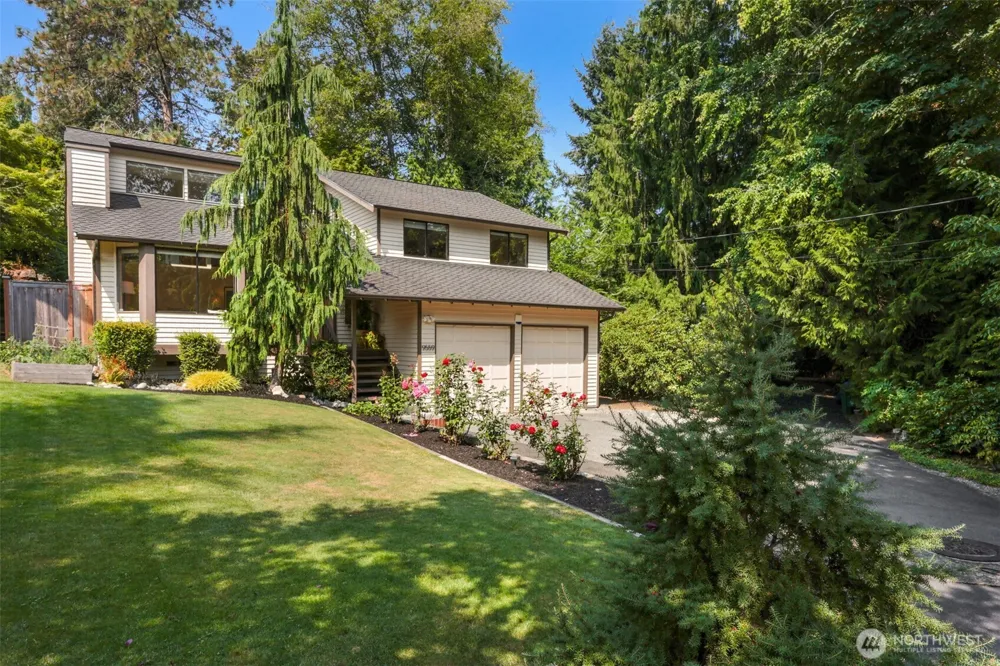 9559 45th Avenue NE Seattle, WA 98115
