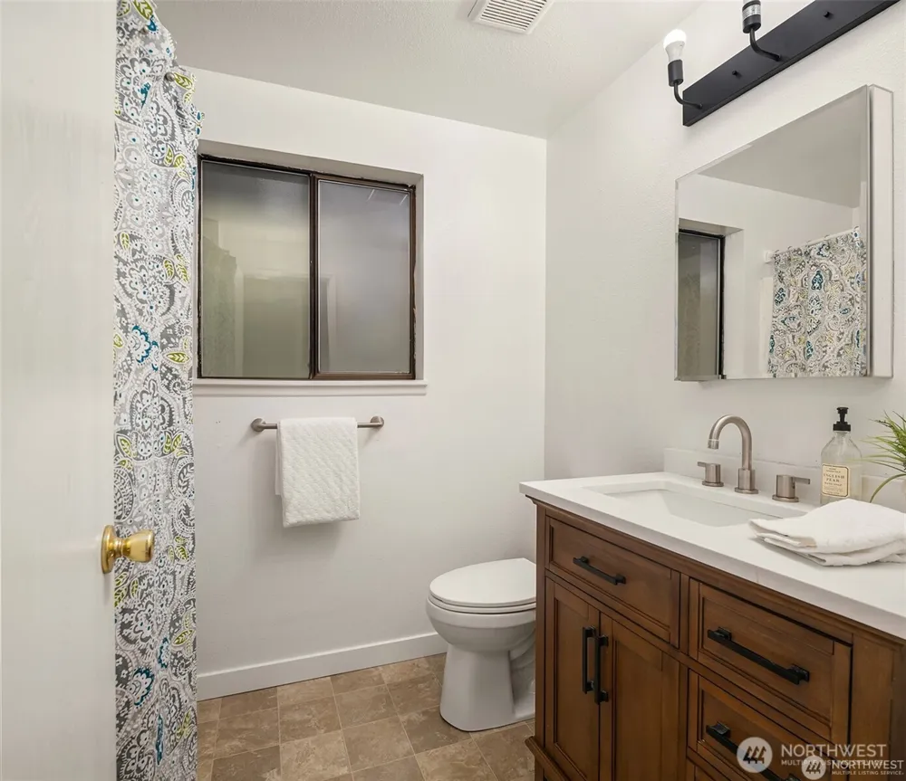 10304 296th Avenue NE Carnation, WA 98014