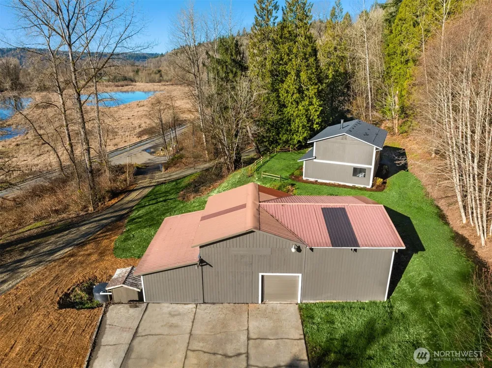 10304 296th Avenue NE Carnation, WA 98014