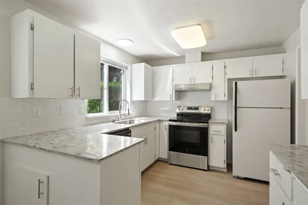 5608 99th Street Ct E Puyallup, WA 98373