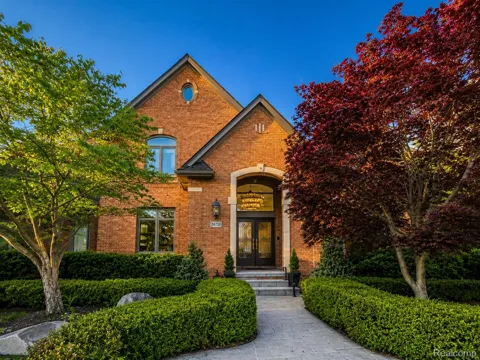24750 Franklin Farms Drive