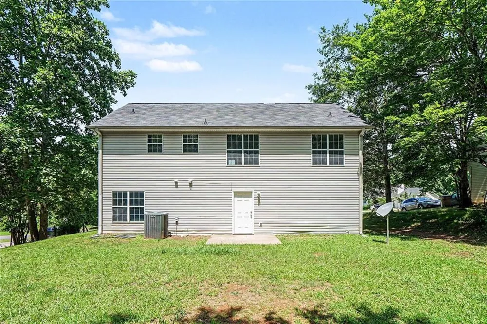 4967 Mckinley Drive Lula, GA 30554