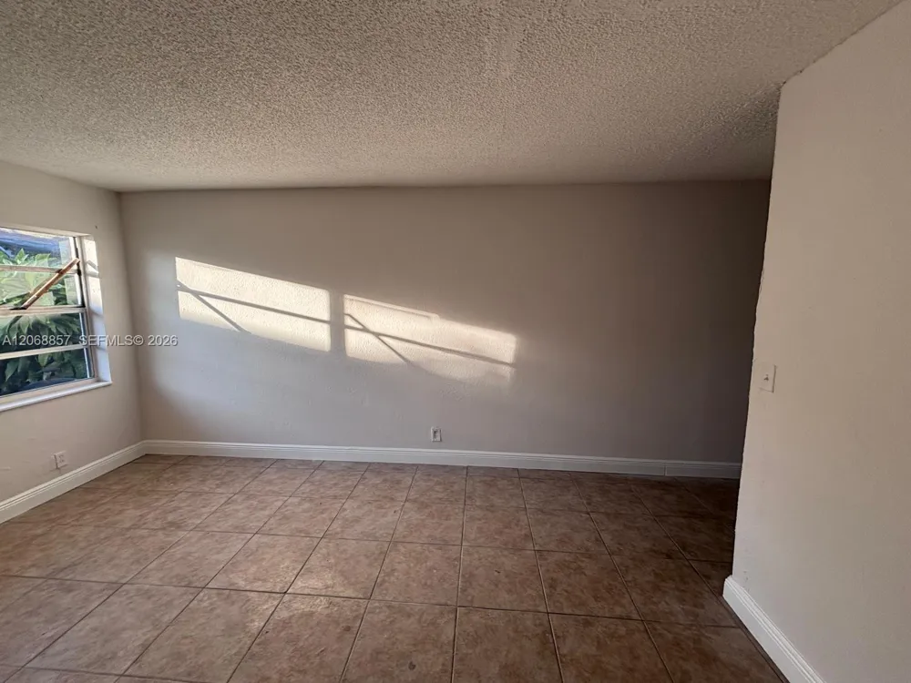 4145 SW 19th St #1 West Park, FL 33023
