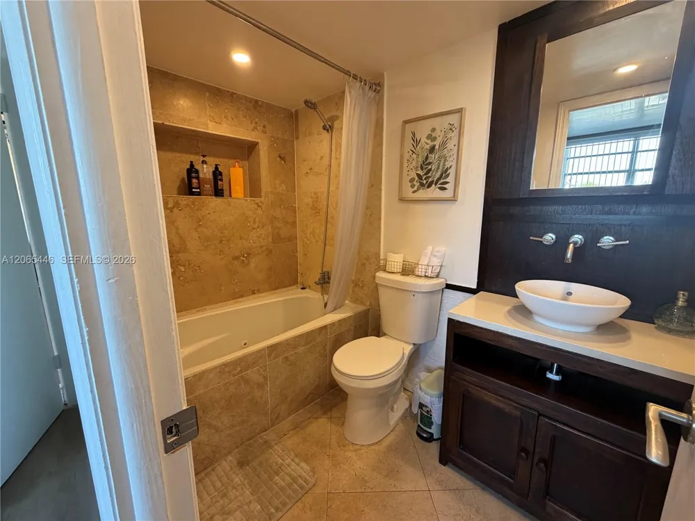 2903 Miami Beach Blvd #201 North Miami Beach, FL 33160