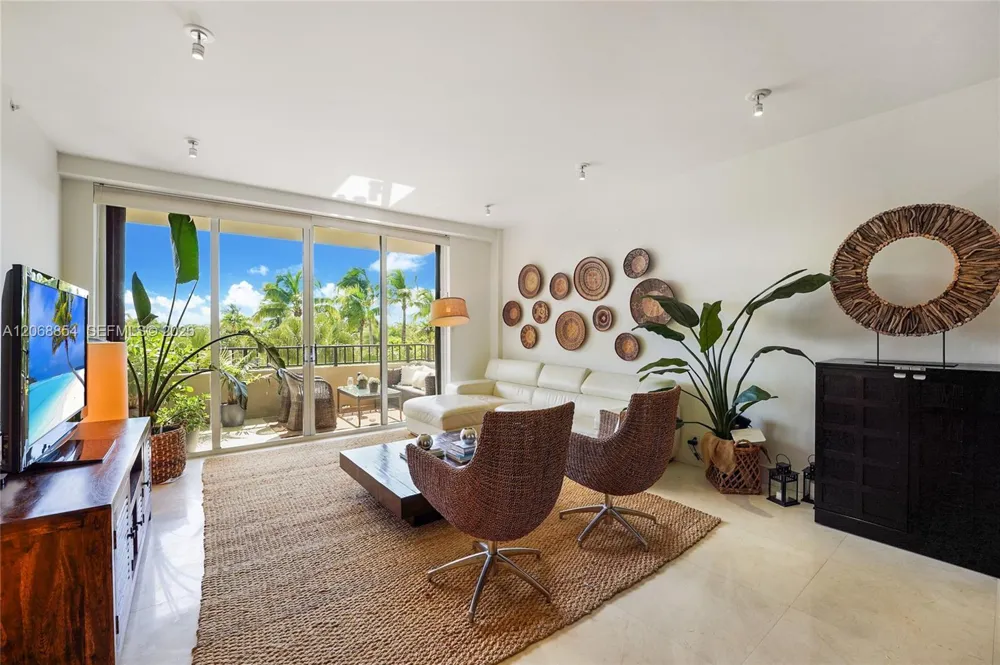 151 Crandon Blvd #341 Key Biscayne, FL 33149