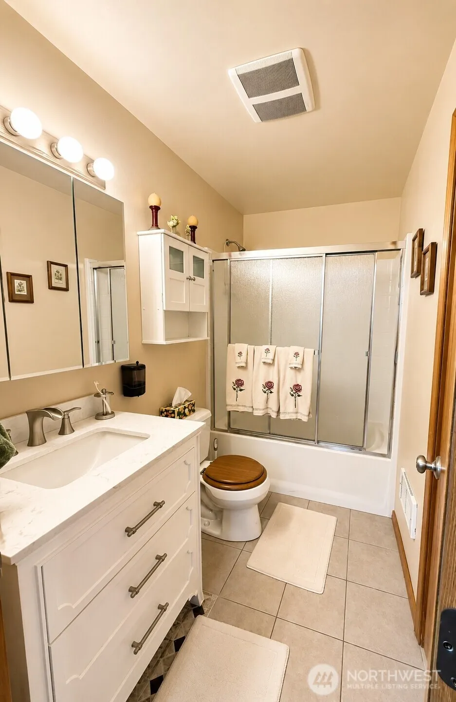522 Point Brown Avenue SE Ocean Shores, WA 98569