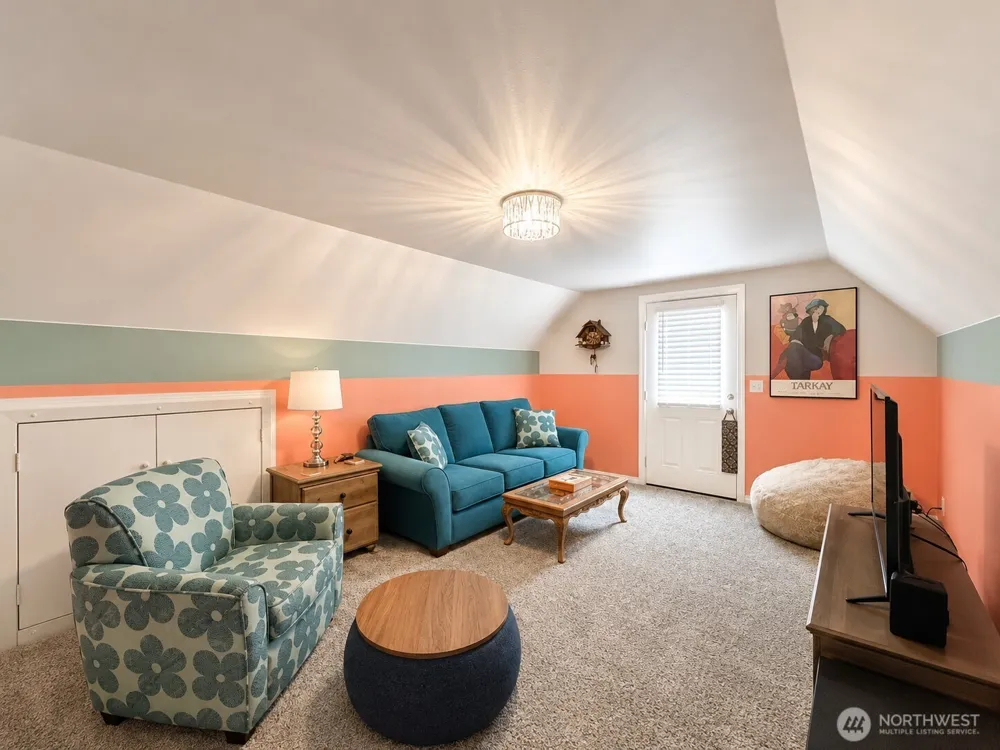 522 Point Brown Avenue SE Ocean Shores, WA 98569
