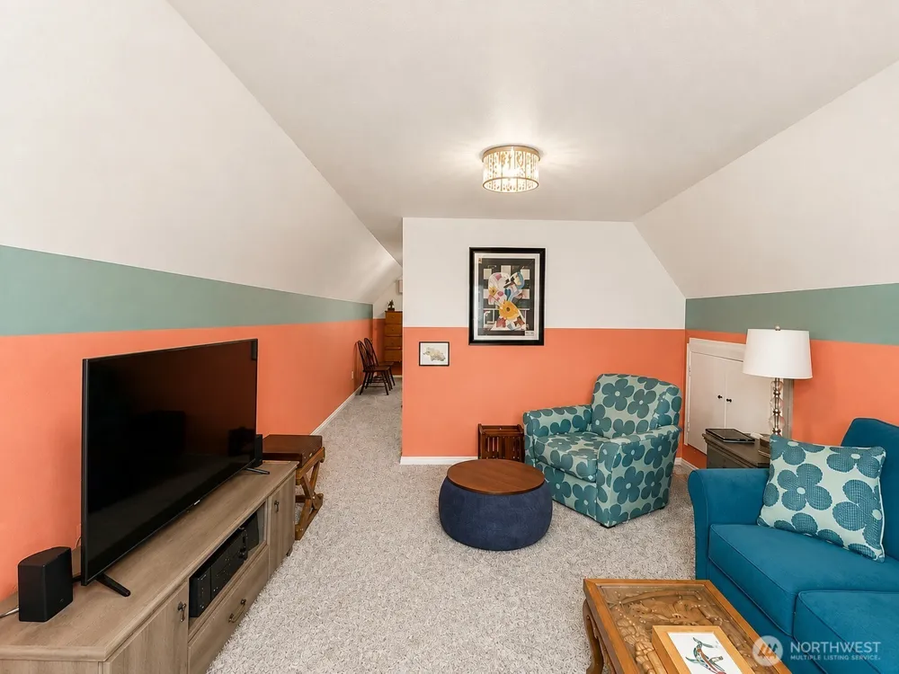 522 Point Brown Avenue SE Ocean Shores, WA 98569