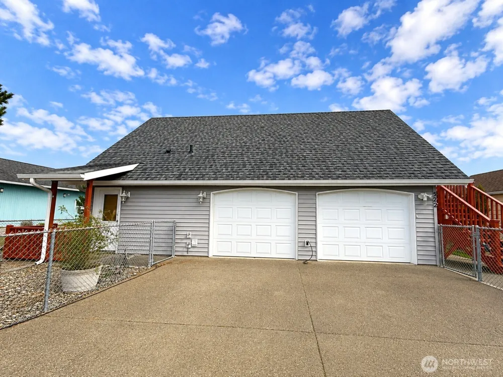522 Point Brown Avenue SE Ocean Shores, WA 98569