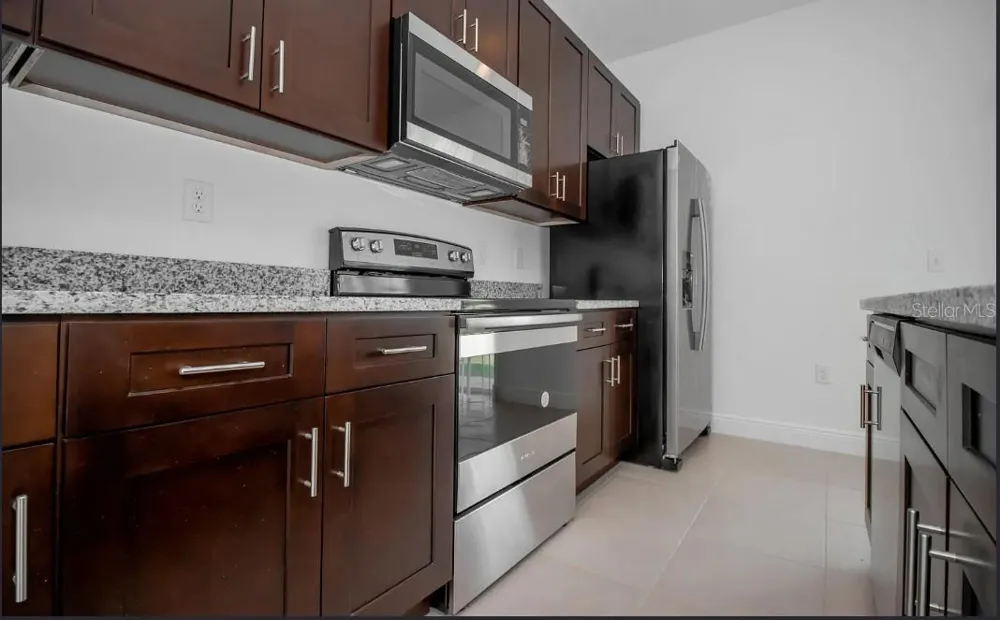 4033 SW 139TH STREET ROAD ocala, FL 34473