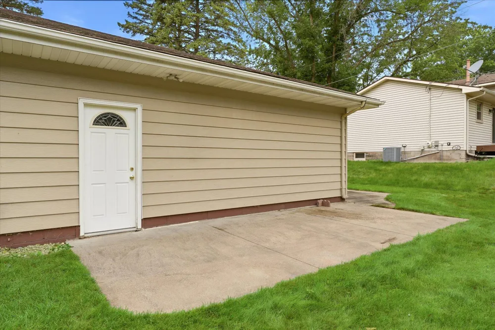 112 Willow Drive SW Saint Michael, MN 55376