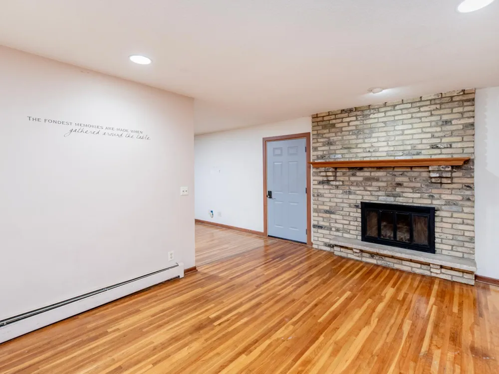1801 River Hills Drive Burnsville, MN 55337